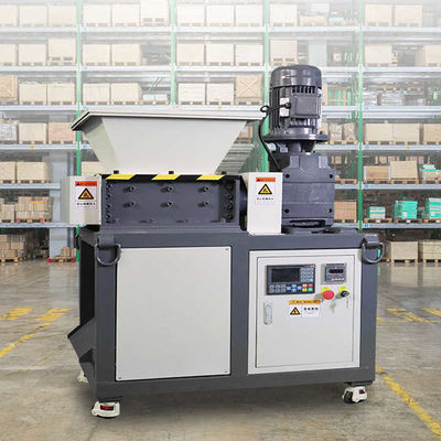 শক্তিশালী স্বয়ংক্রিয় ধাতু Shredder মেশিন তারের ইস্পাত স্ক্র্যাপ গাড়ী Crusher ডাবল খাদ