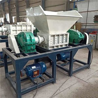 কম গোলমাল ইন্ডাস্ট্রিয়াল রাবার Shredder Crusher মেশিন সহজ অপারেট