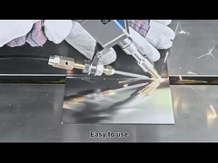 220-240V লেজার ওয়েল্ডিং মেশিন 0.915um তরঙ্গদৈর্ঘ্য এবং ± 0.02mm অবস্থান নির্ভুলতা সঙ্গে